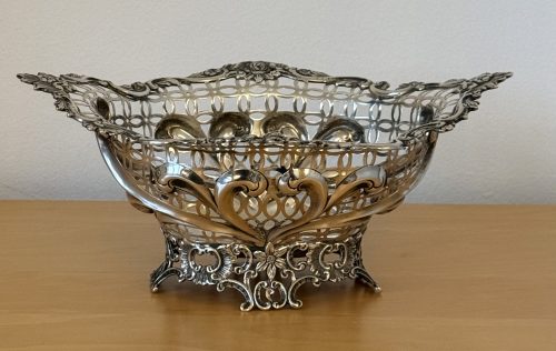 Victorian silver basket London 1891 William Comyns