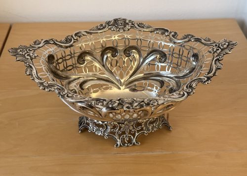 Victorian silver basket London 1891 William Comyns