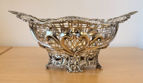 Victorian silver basket London 1891 William Comyns